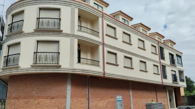 Edificio de viviendas rehabilitado por una empresa de reformas en Vigo